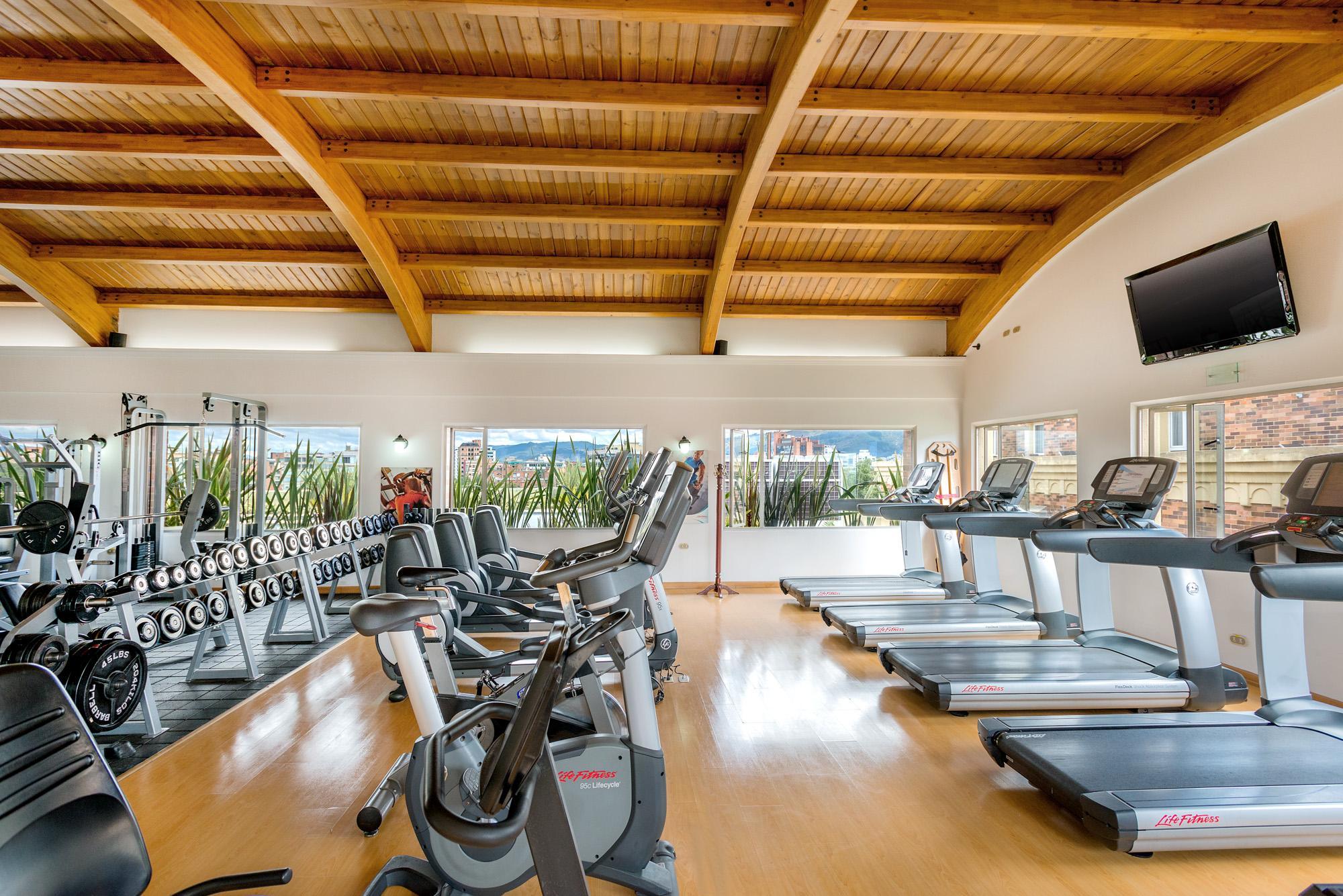 Casa Dann Carlton Hotel & Spa Bogota Exterior photo The gym at the hotel